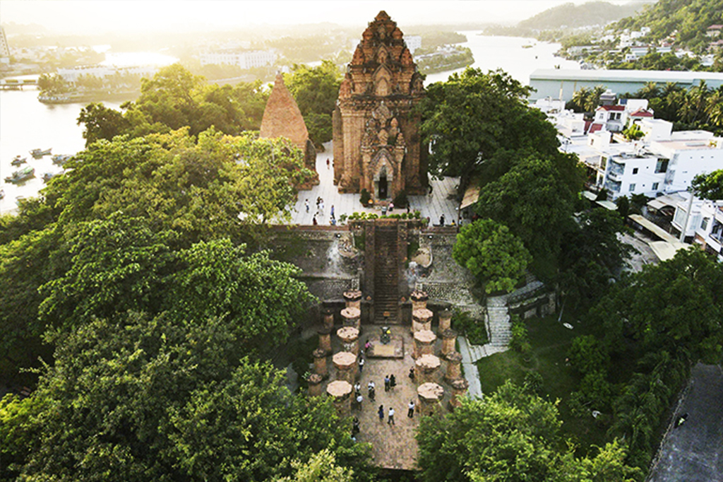 Tháp-Bà-Ponagar